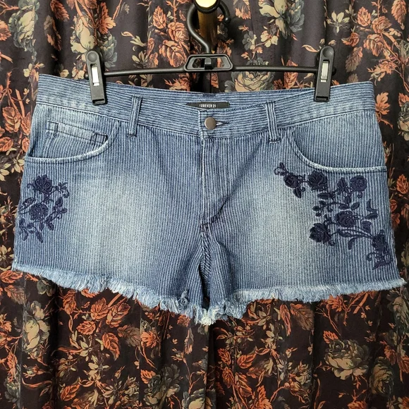 Forever 21 Jean Shorts, Blue with Floral Embroidery, Size US 29 - Picture 1 of 6